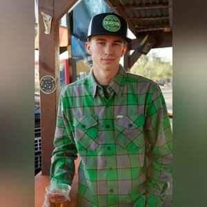 NWT Dixxon "Auld Pub" flannel - XL